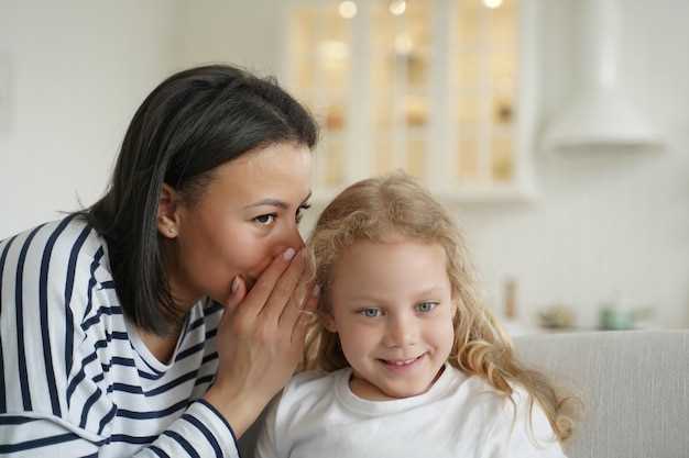 Возможные причины гноя в ухе у ребенка